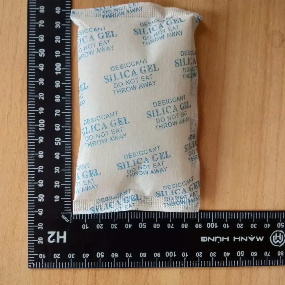 50g / 100g 硅胶干燥剂现货闪发:支持大宗订单当日出库配送 - 越南铁日防潮工厂